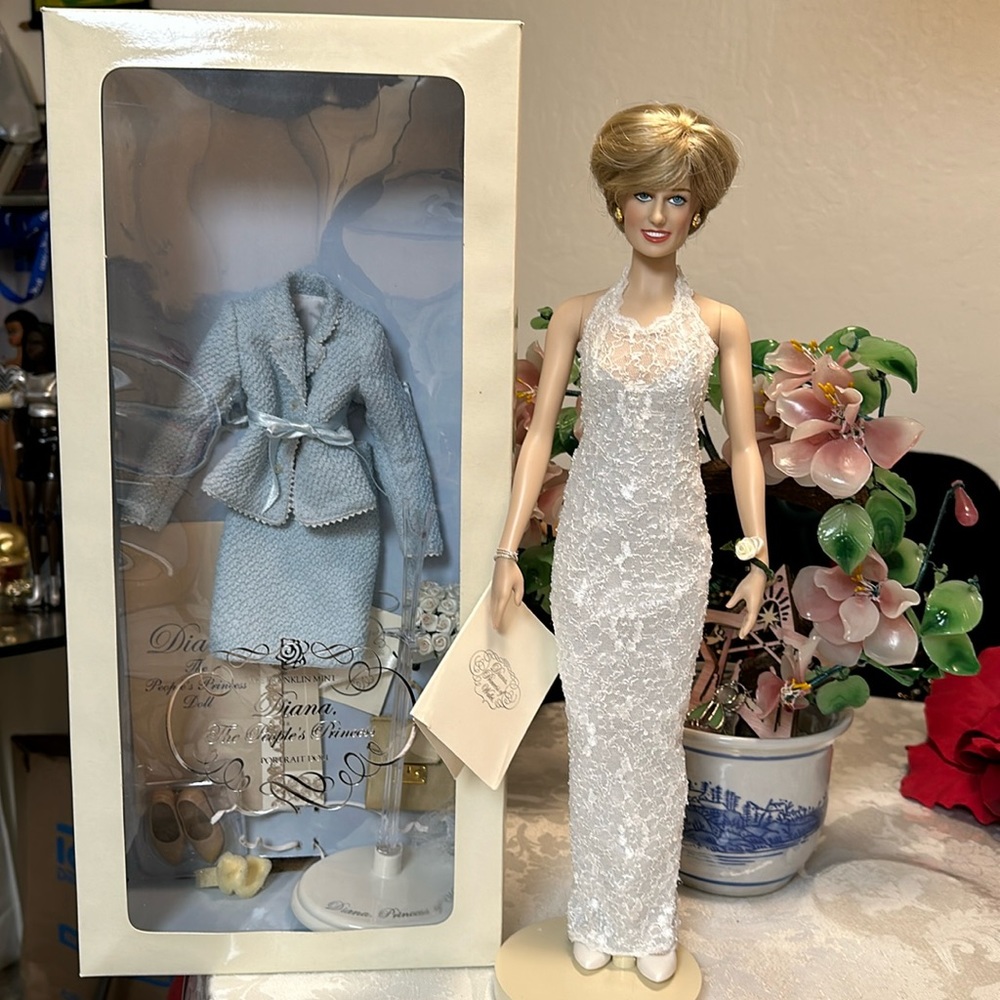 Franklin Mint Princess Diana of Whales. The people’s Princess forever. - Picture 8 of 8